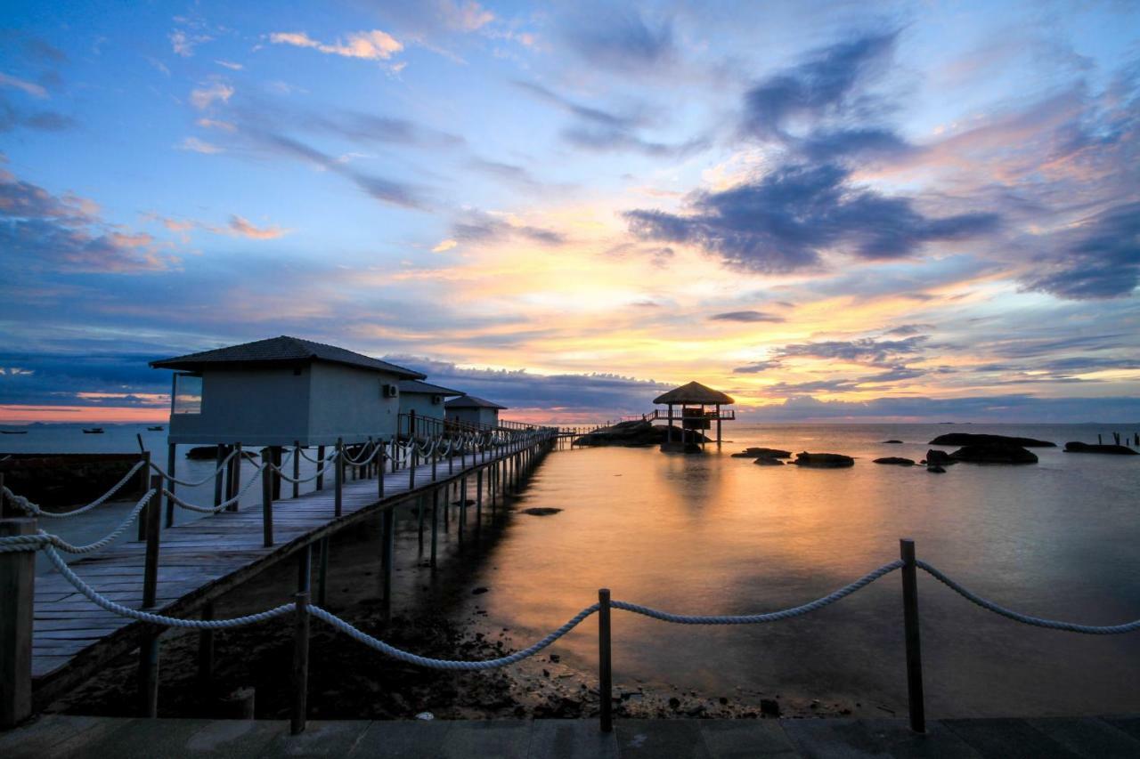 The Pier Phu Quoc Resort Exteriör bild